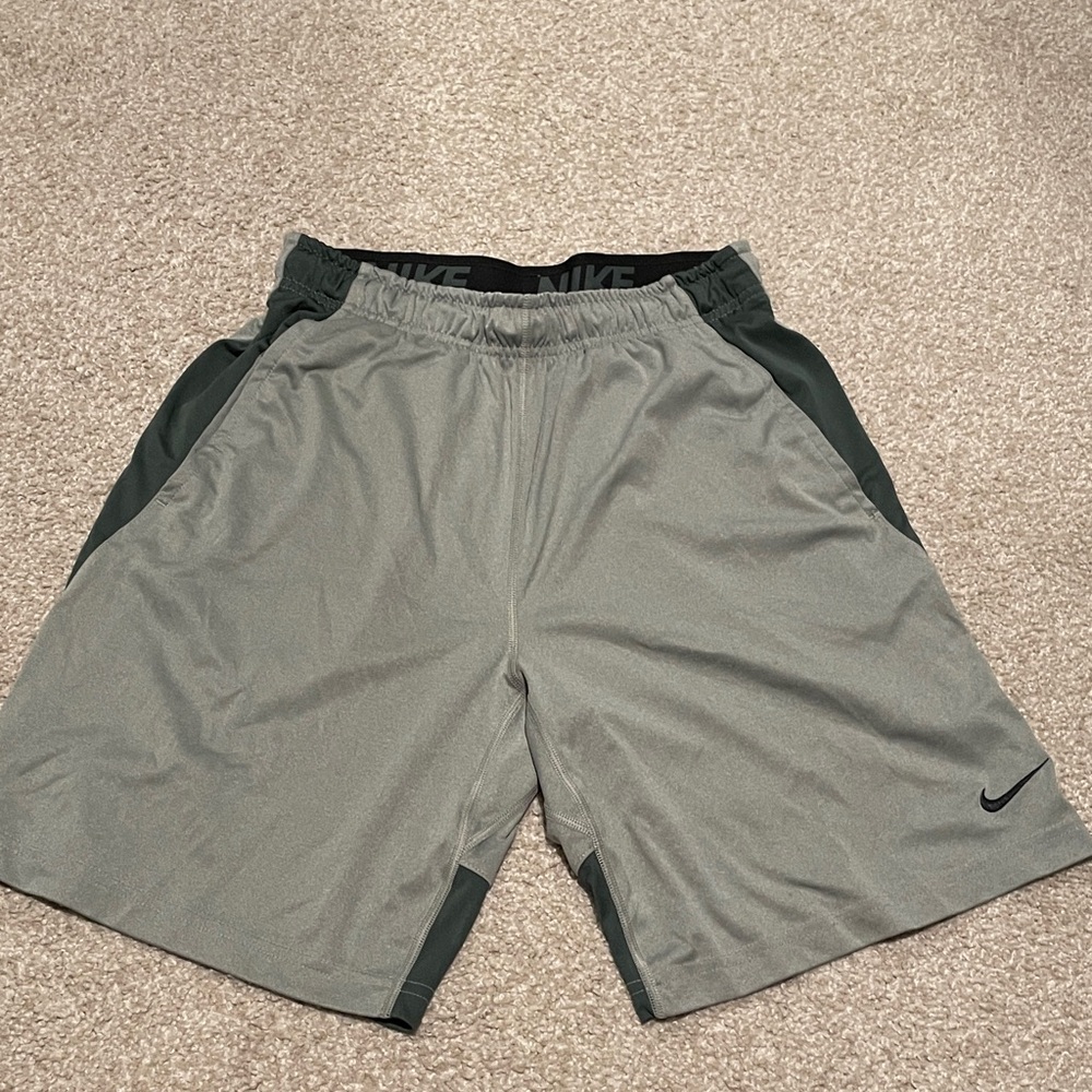 Nike Men's Gray and Dark Green Athletic Shorts